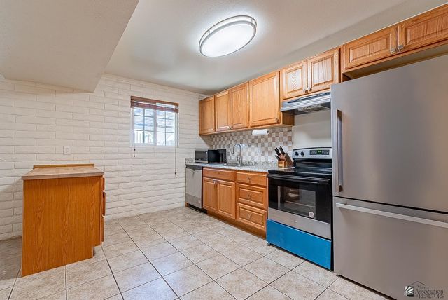 2104 S 11 Ave, Yuma, AZ 85364