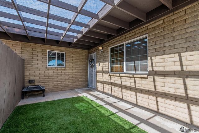 2104 S 11 Ave, Yuma, AZ 85364