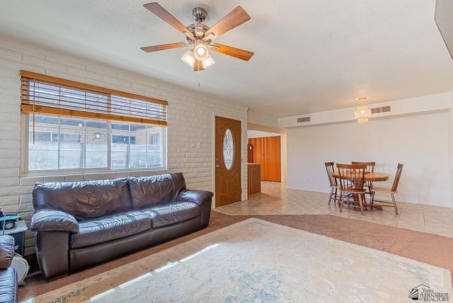 2104 S 11 Ave, Yuma, AZ 85364