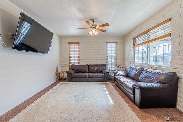 2104 S 11 Ave, Yuma, AZ 85364