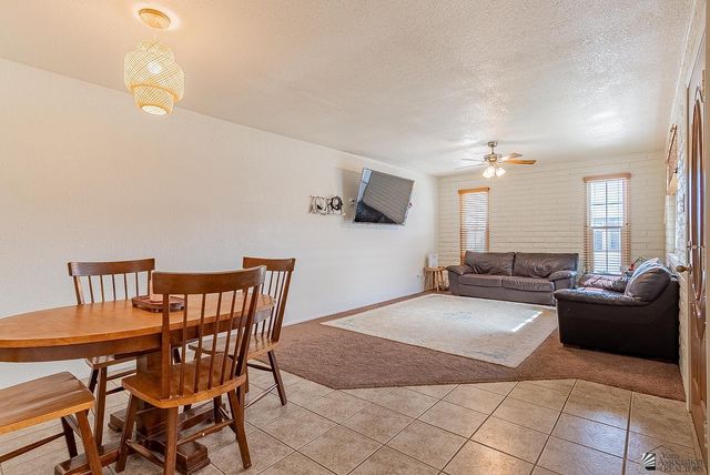 2104 S 11 Ave, Yuma, AZ 85364