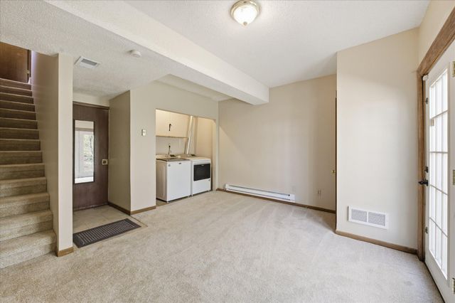 1260 Virginia Street, Saint Paul, MN 55117