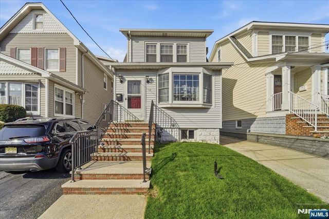 13 Butler Place, Kearny, NJ 07032