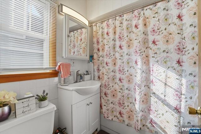 13 Butler Place, Kearny, NJ 07032