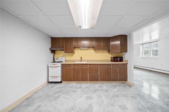 1353 Bower Hill Rd, Scott Twp, PA 15017