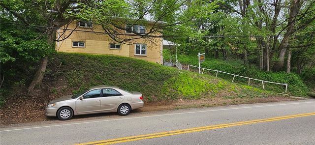 1353 Bower Hill Rd, Scott Twp, PA 15017