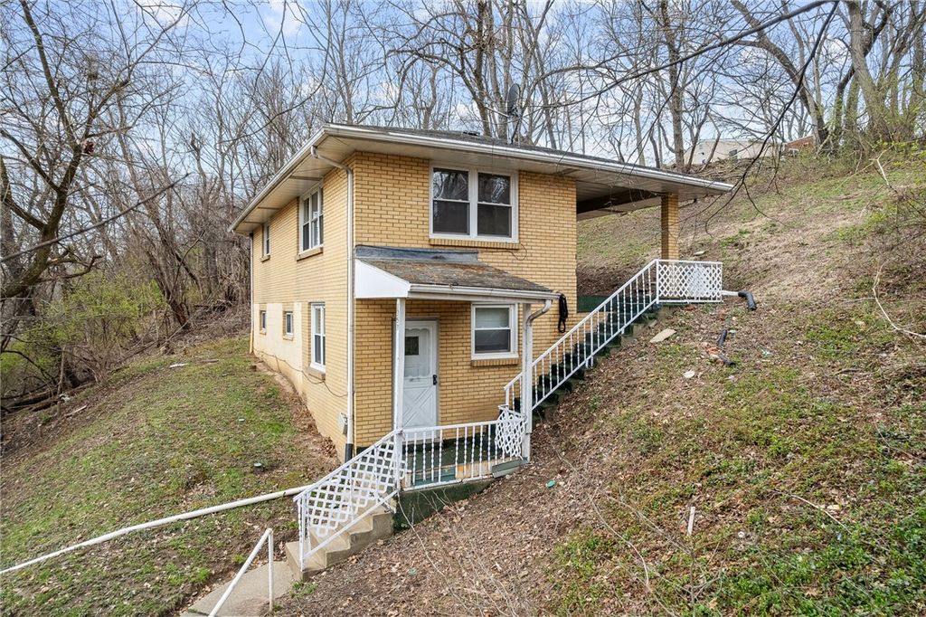 1353 Bower Hill Rd, Scott Twp, PA 15017
