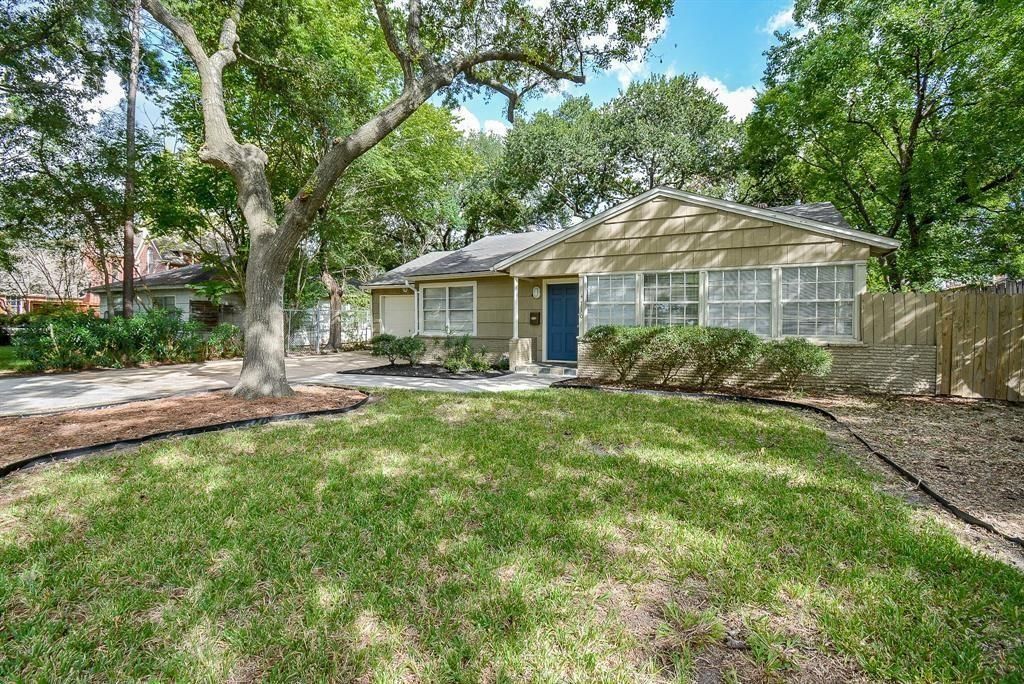 4710 Mayfair Street, Bellaire, TX 77401