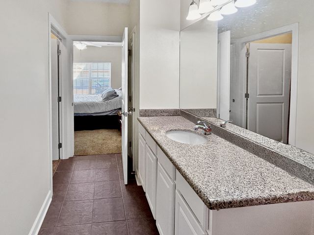 8350 EP True Parkway 1103, West Des Moines, IA 50266