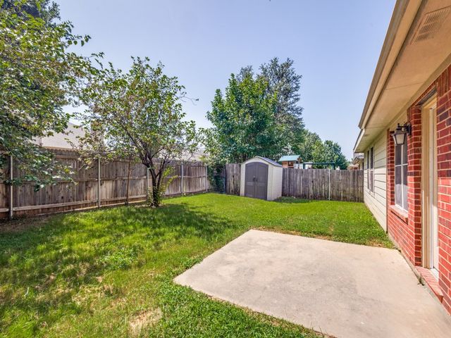 11916 Hickory Circle, Fort Worth, TX 76244