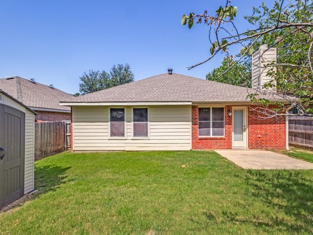 11916 Hickory Circle, Fort Worth, TX 76244
