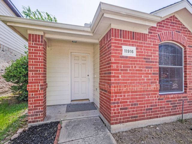 11916 Hickory Circle, Fort Worth, TX 76244