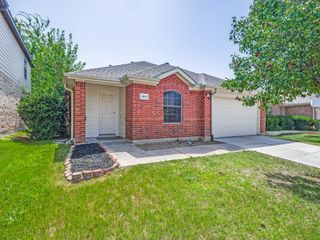 11916 Hickory Circle, Fort Worth, TX 76244