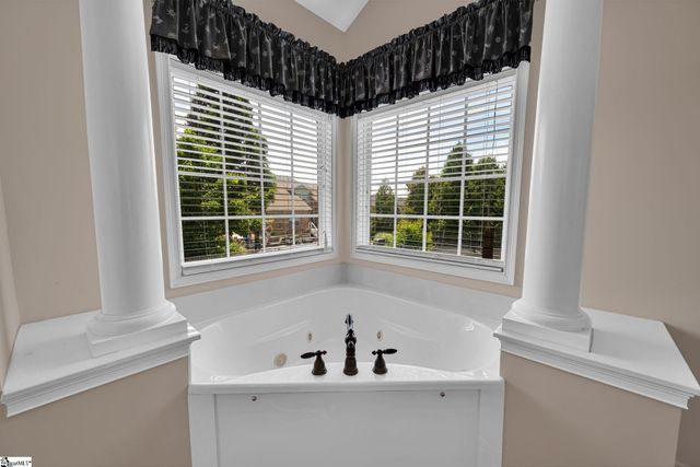 115 Gladstone Way, Greer, SC 29650