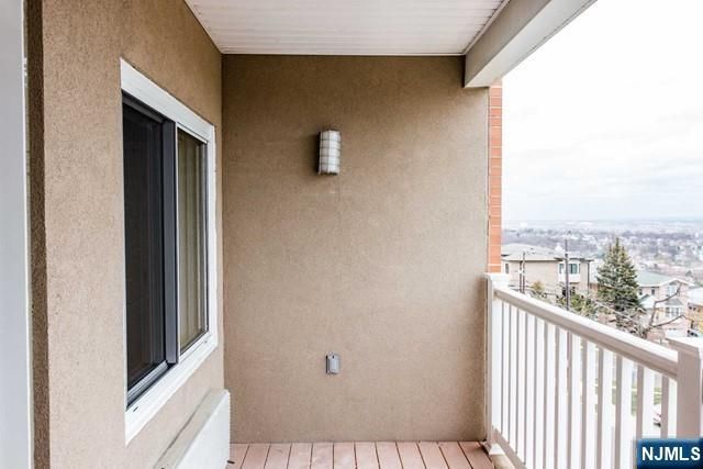 411 E Brinkerhoff Avenue 112, Palisades Park, NJ 07650