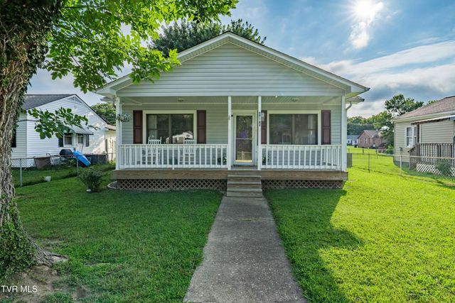 1524 Redwood Drive, Kingsport, TN 37664