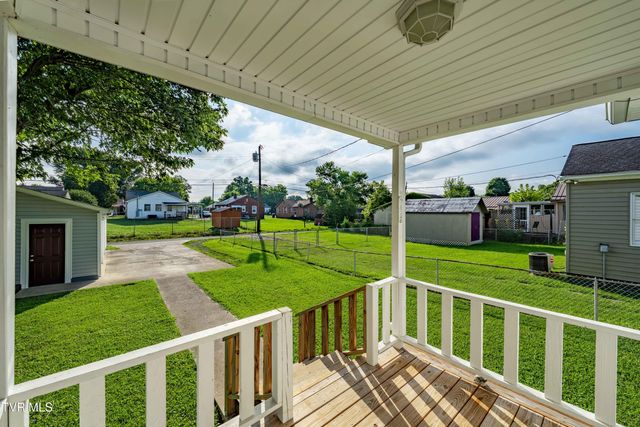 1524 Redwood Drive, Kingsport, TN 37664