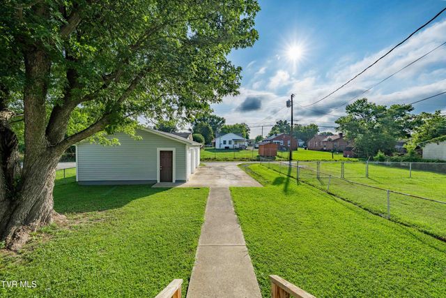 1524 Redwood Drive, Kingsport, TN 37664