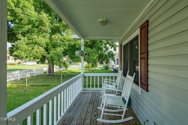 1524 Redwood Drive, Kingsport, TN 37664