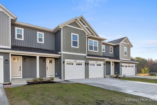 6118 Burgess Drive 11, Spring Lake, MI 49456