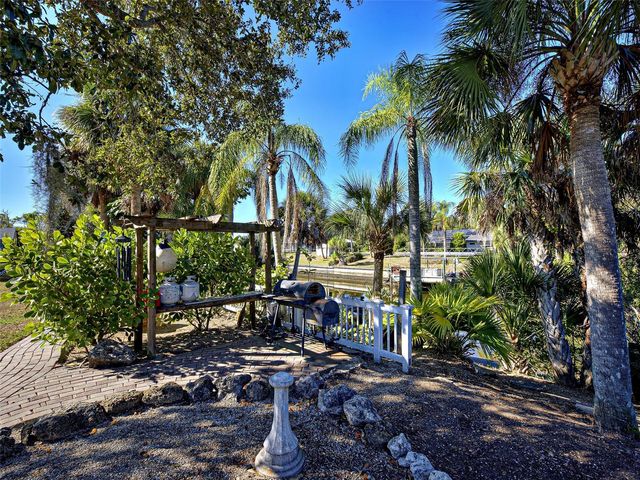 1045 CLEARVIEW DRIVE, Port Charlotte, FL 33953