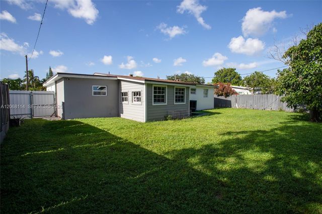 6930 Fillmore Street, Hollywood, FL 33024