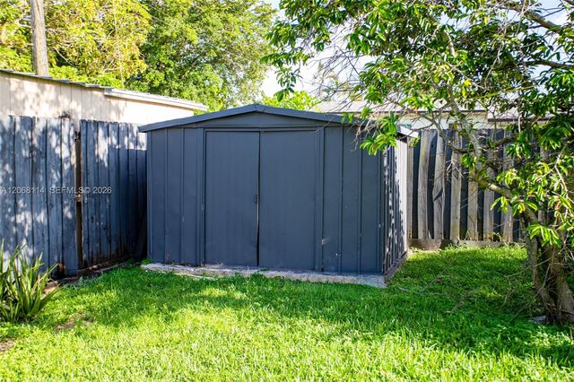6930 Fillmore Street, Hollywood, FL 33024