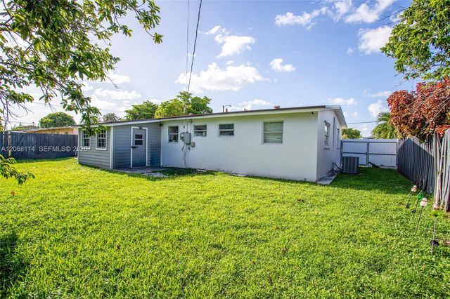 6930 Fillmore Street, Hollywood, FL 33024