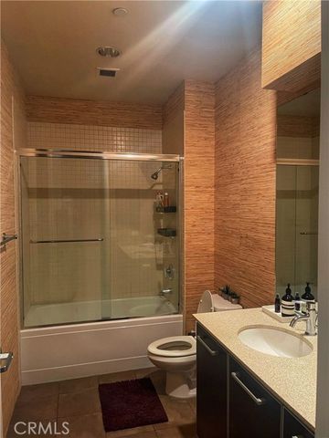 801 S Grand Avenue 1608, Los Angeles, CA 90017