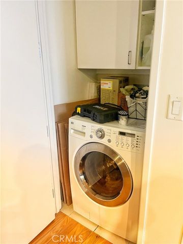 801 S Grand Avenue 1608, Los Angeles, CA 90017