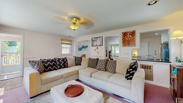 10 Pine Tree Lane, Worcester, MA 01609