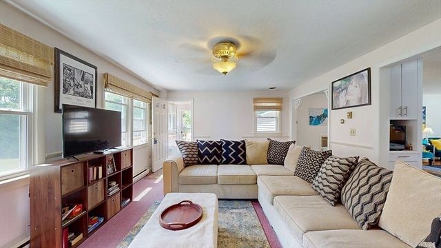 10 Pine Tree Lane, Worcester, MA 01609
