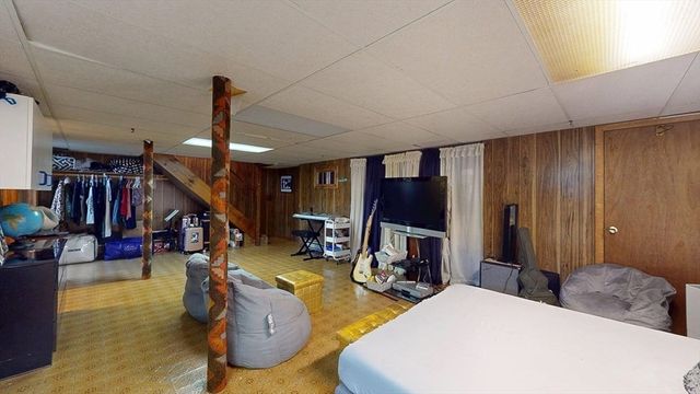 10 Pine Tree Lane, Worcester, MA 01609
