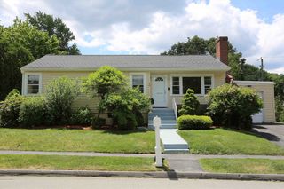 10 Pine Tree Lane, Worcester, MA 01609