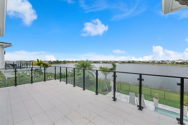 12609 Solana Bay Circle, Palm Beach Gardens, FL 33412
