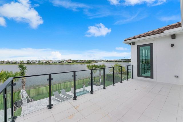 12609 Solana Bay Circle, Palm Beach Gardens, FL 33412