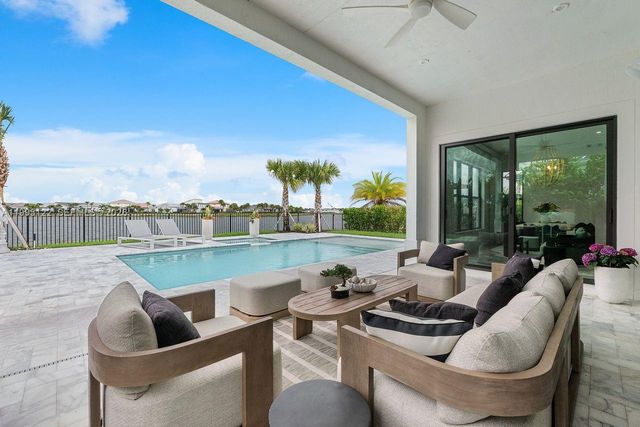 12609 Solana Bay Circle, Palm Beach Gardens, FL 33412