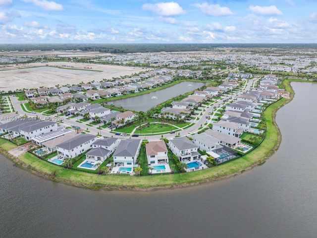 12609 Solana Bay Circle, Palm Beach Gardens, FL 33412