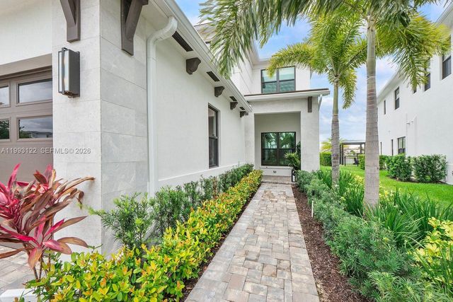 12609 Solana Bay Circle, Palm Beach Gardens, FL 33412