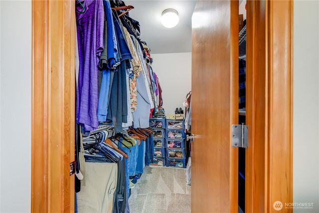 806 Darwins Way, Granite Falls, WA 98252