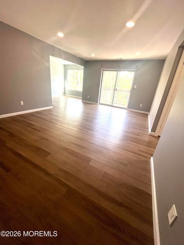 42 Diane Drive, Tinton Falls, NJ 07753