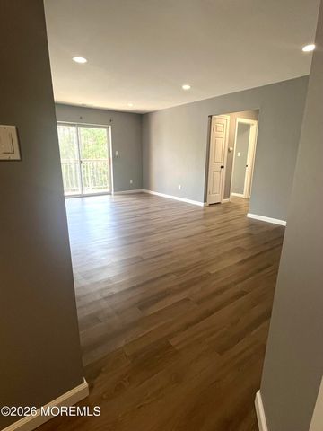 42 Diane Drive, Tinton Falls, NJ 07753