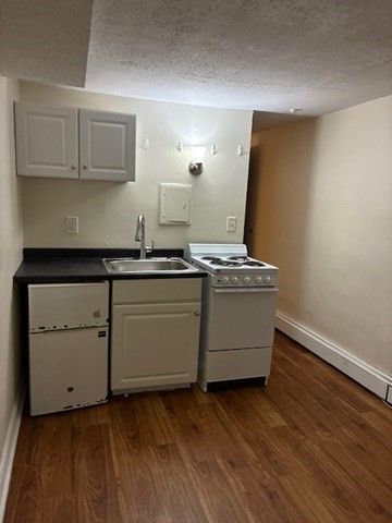 51 South Huntington B3, Boston, MA 02130