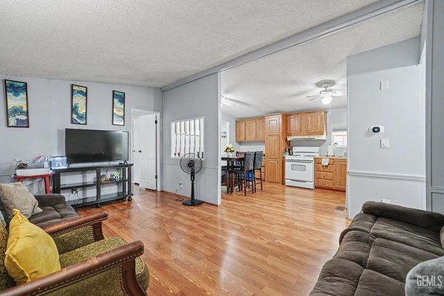 6351 Akers Road 91, Bakersfield, CA 93313