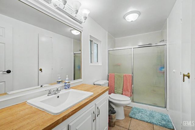 6351 Akers Road 91, Bakersfield, CA 93313
