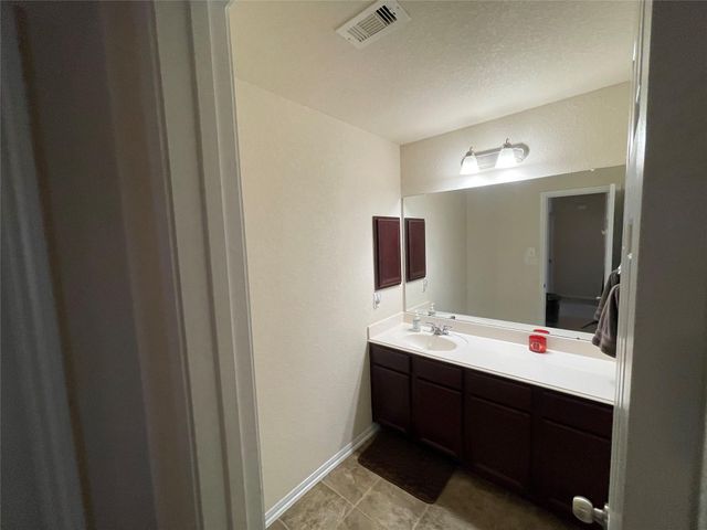 2714 Finwood Drive, Rosenberg, TX 77471