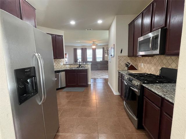 2714 Finwood Drive, Rosenberg, TX 77471