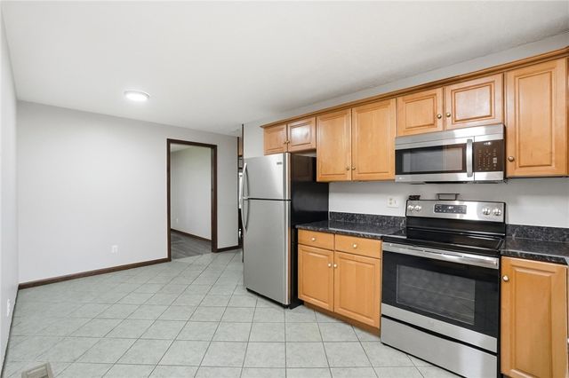 2033 Meadowside Lane, Washington Twp, OH 45458