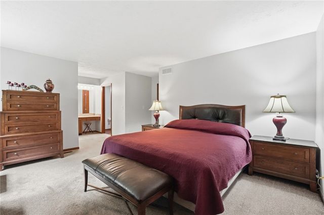 2033 Meadowside Lane, Washington Twp, OH 45458