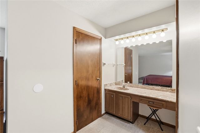 2033 Meadowside Lane, Washington Twp, OH 45458
